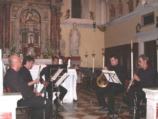 Zagreba�ki puha�ki ansambl 
